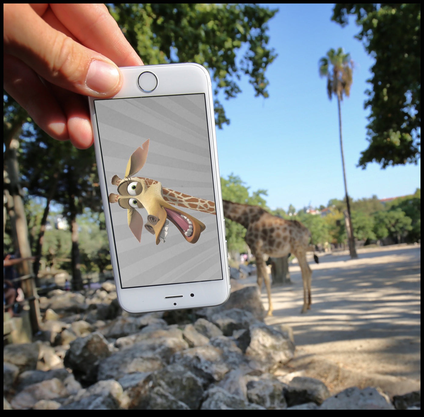 Smartphone Fun with Virtual Reality