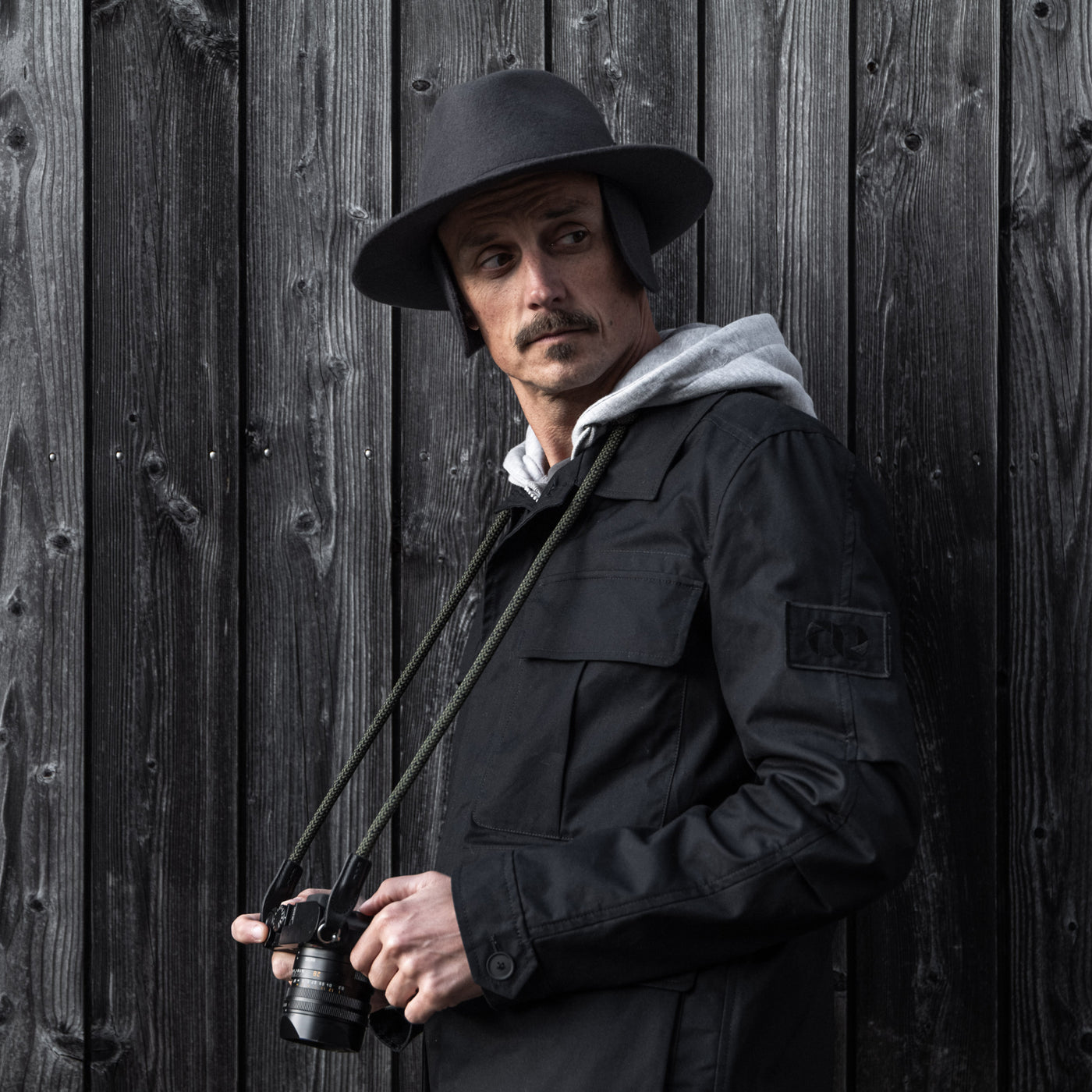 Photographer wearing the Cooph Tempest Hat by Mühlbauer in the anthracite colorway.				
Studio shot of the Cooph Tempest Hat by Mühlbauer in the anthracite colorway. 