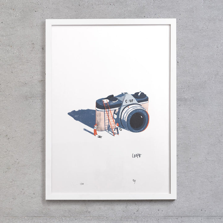 C080024017-art-print_camera-