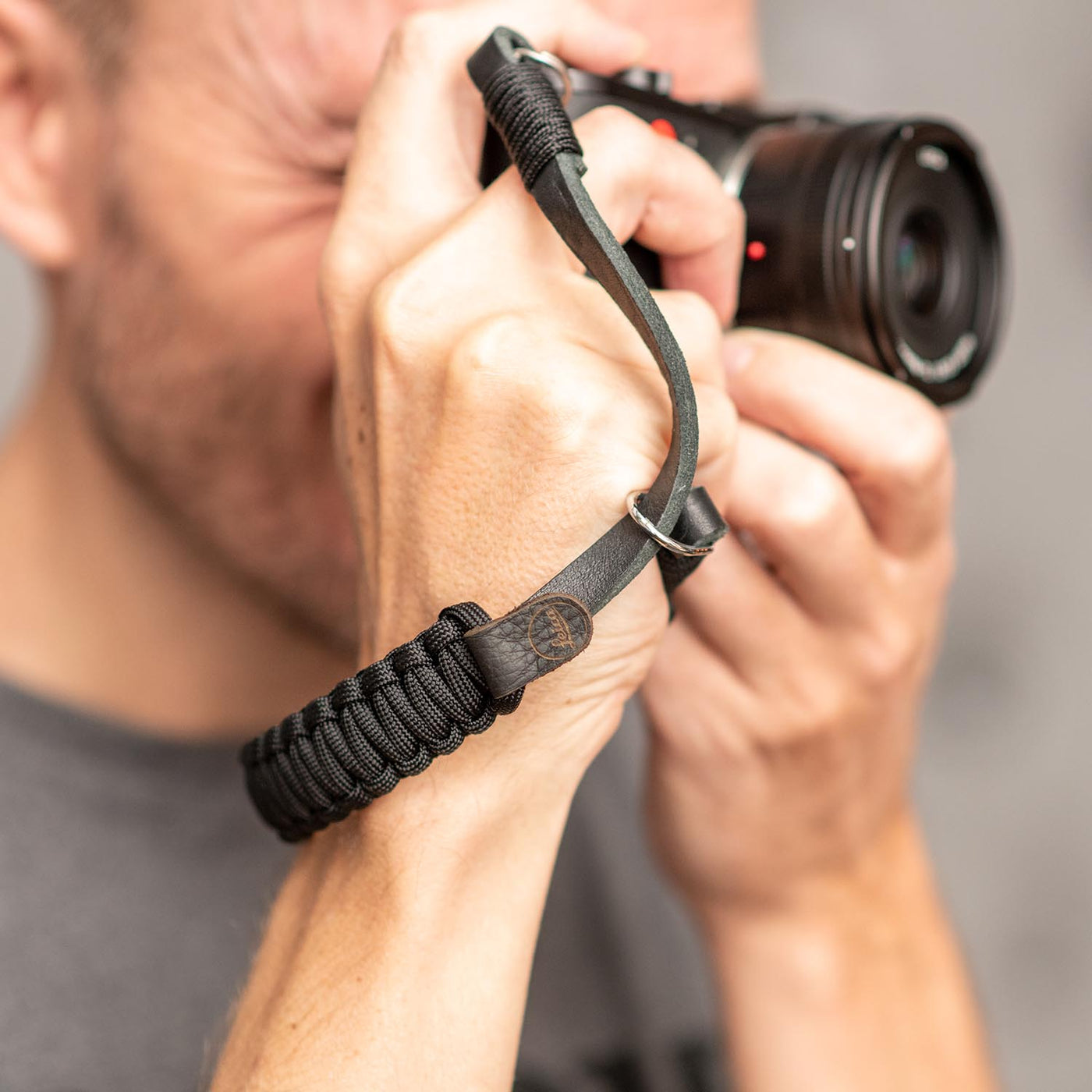 Leica Paracord Strap by Cooph, Black/Black, 100cm, Key-Ring Style - Leica  Store Miami