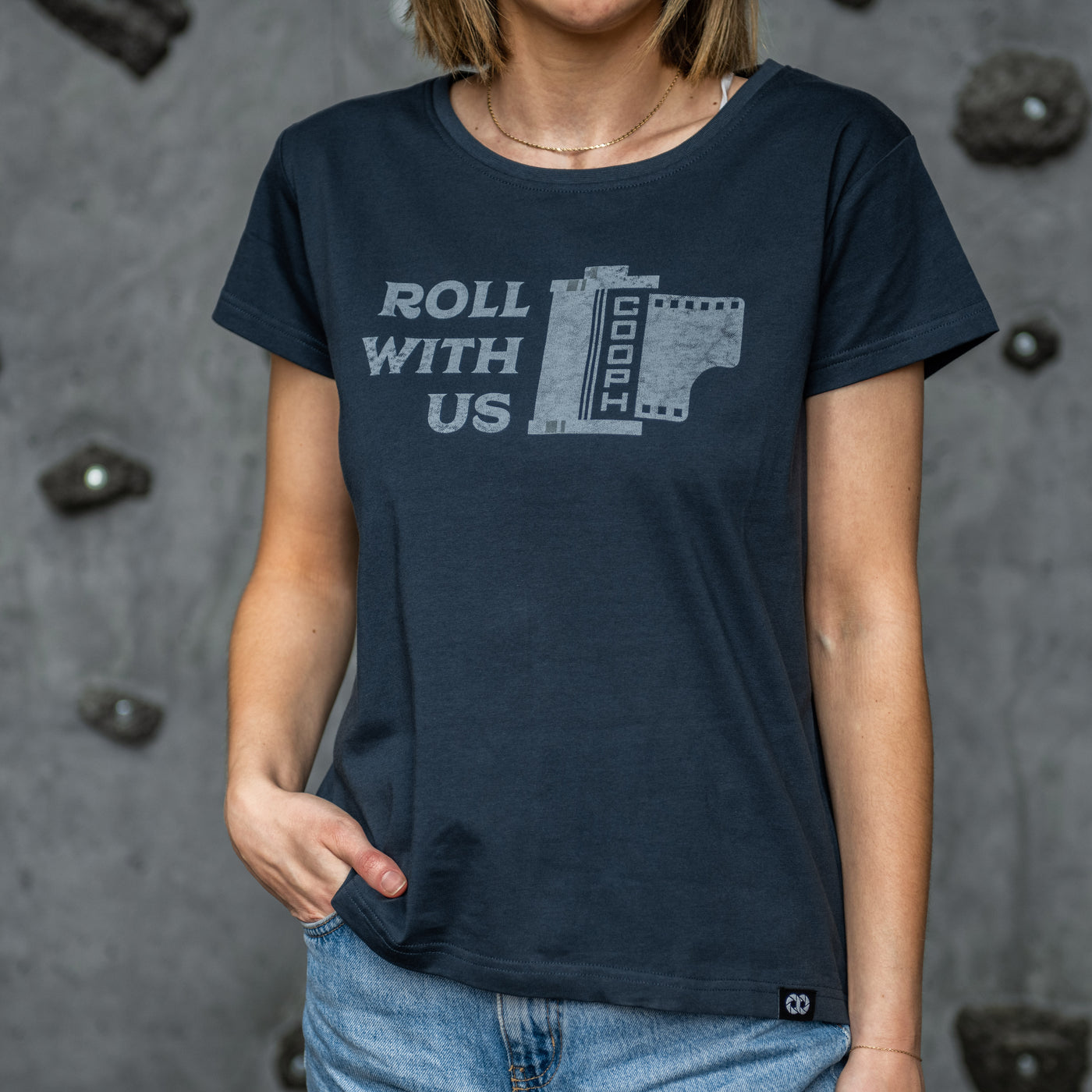 T-Shirt ROLL WITH US
